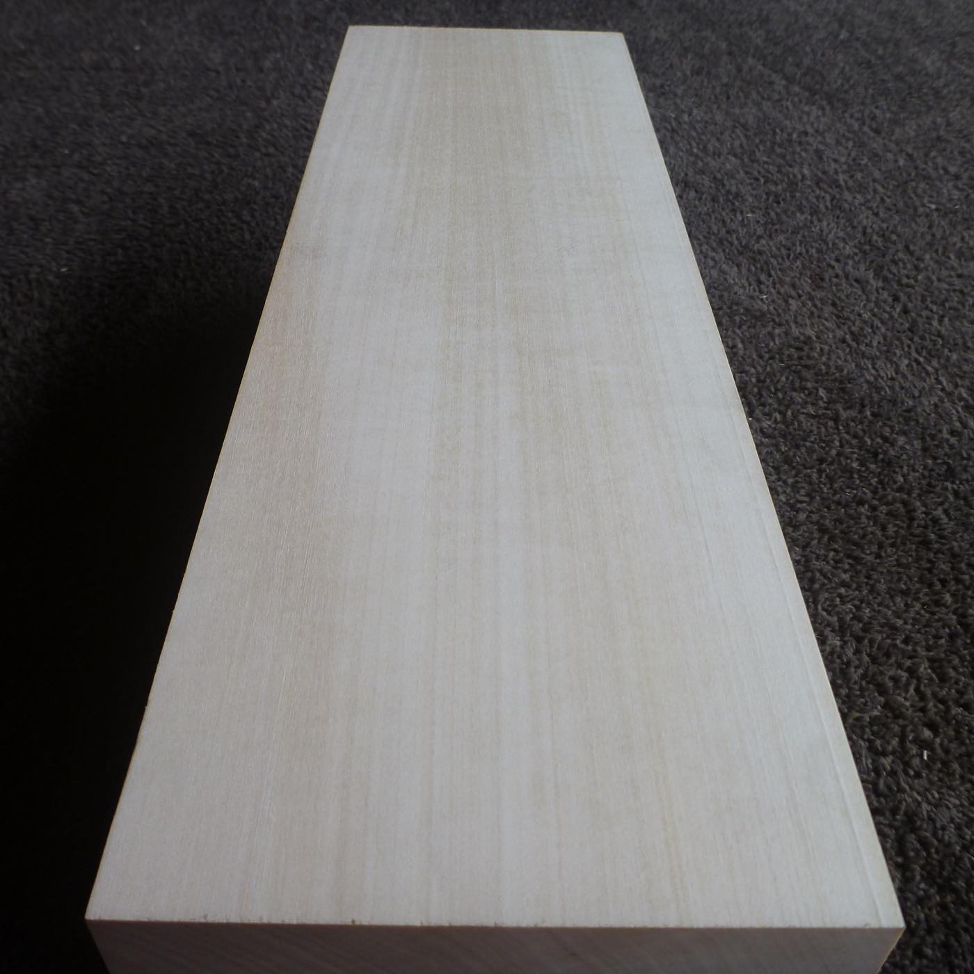 立体彫刻用材 シナ 450×135×135mm 143400135T 【この商品は送料無料です】