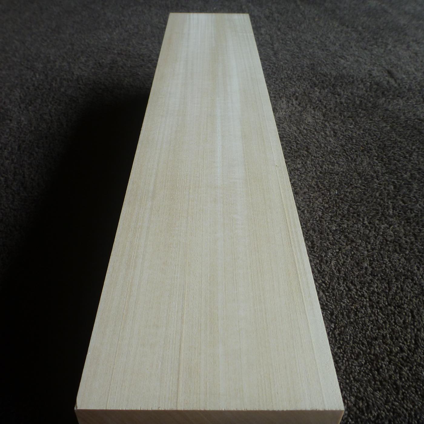 立体彫刻用材 シナ 600×115×115mm 143350115T 【この商品は送料無料です】