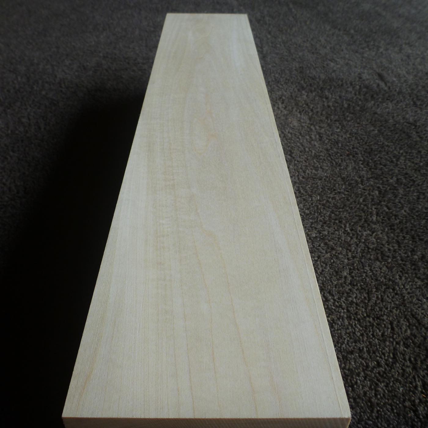 立体彫刻用材 シナ 600×115×115mm 143350115T 【この商品は送料無料です】