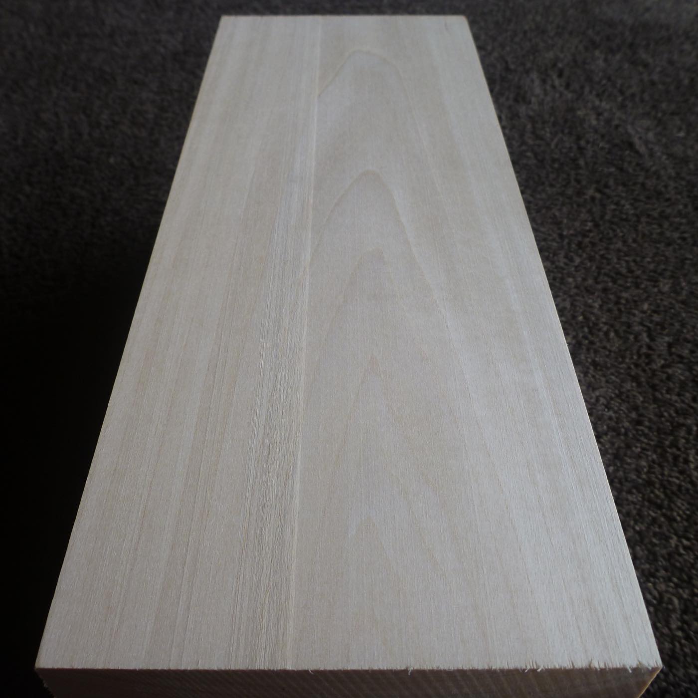 立体彫刻用材 シナ 300×115×115mm 143600115T 【この商品は送料無料です】