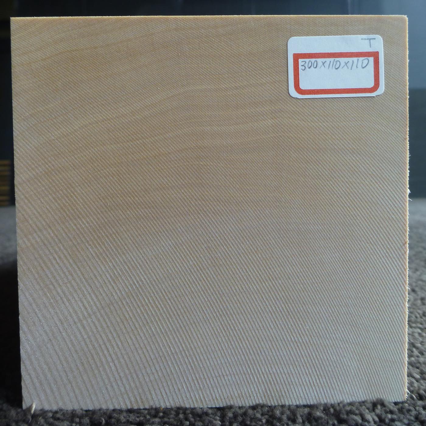 立体彫刻用材 シナ 300×110×110mm 143600110T 【この商品は送料無料です】