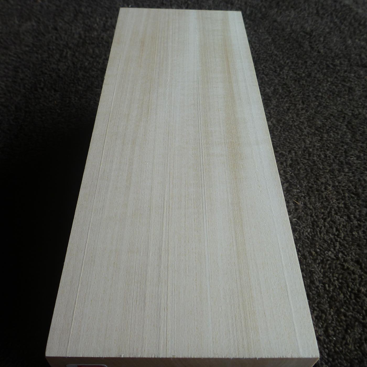 立体彫刻用材 シナ 300×110×110mm 143600110A 【この商品は送料無料です】