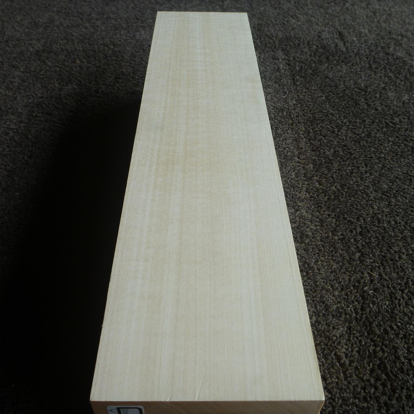 立体彫刻用材 シナ 450×105×105mm 143400105A 【この商品は送料無料です】
