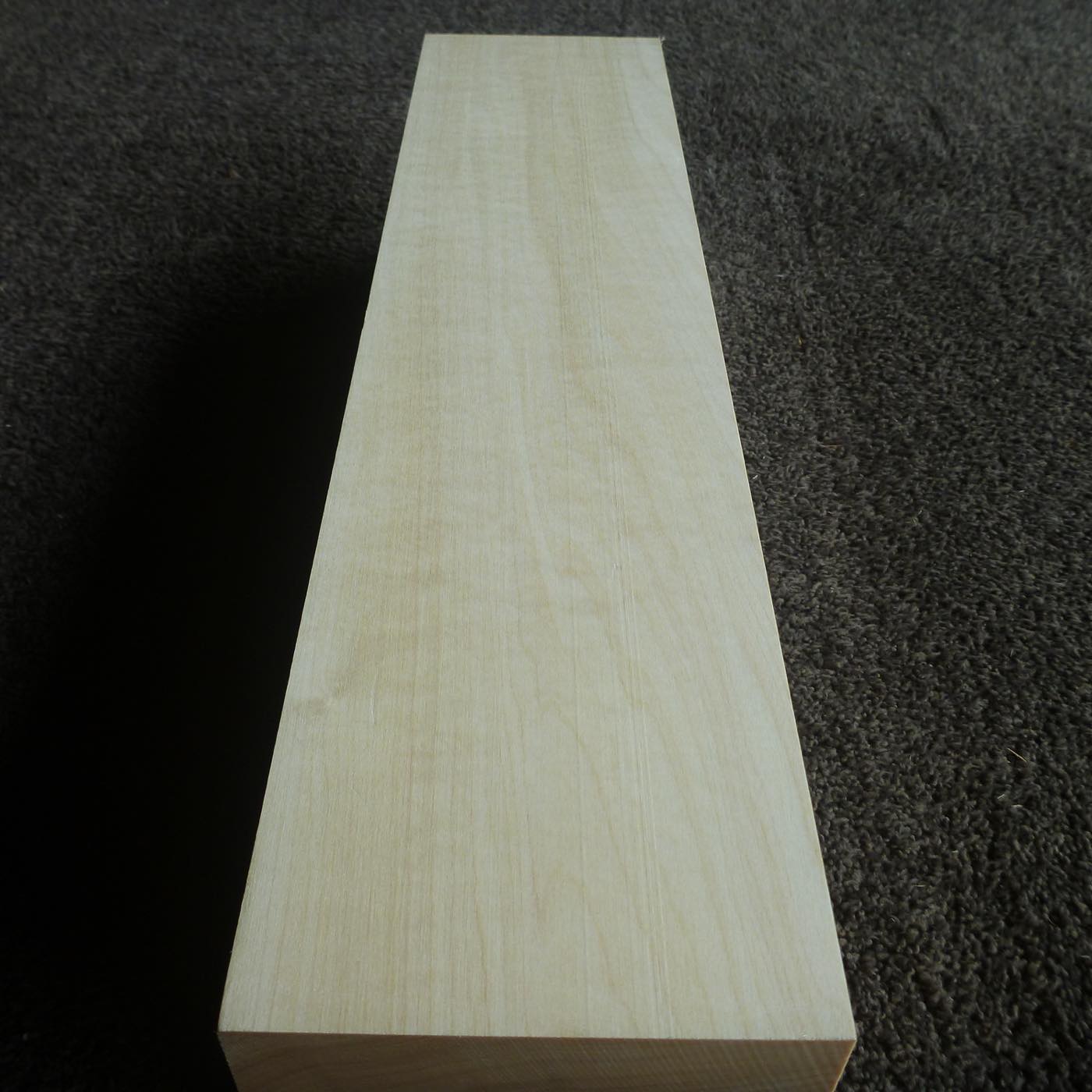 立体彫刻用材 シナ 450×105×105mm 143400105A 【この商品は送料無料です】
