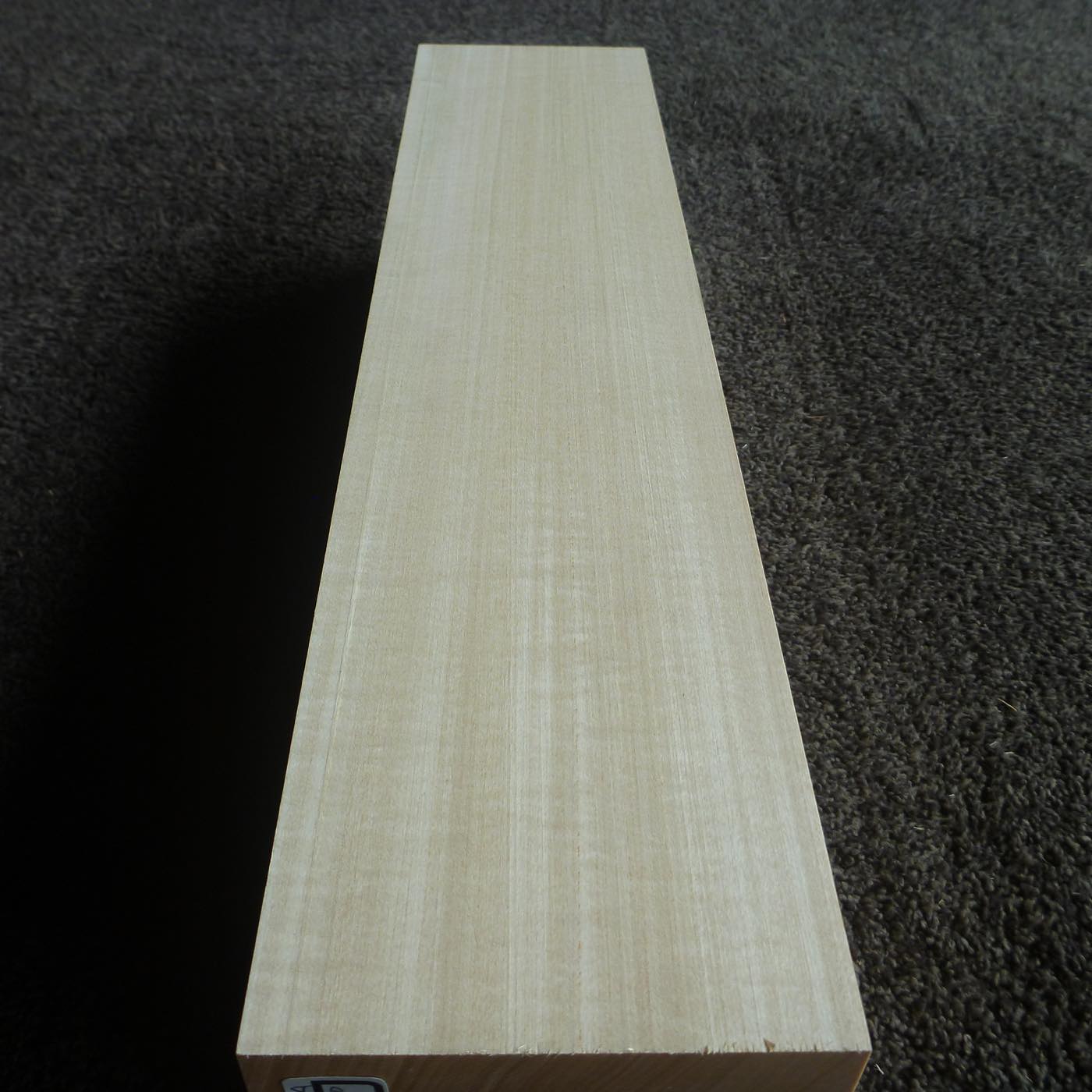 立体彫刻用材 シナ 450×100×100mm 143400100A【この商品は送料無料です】