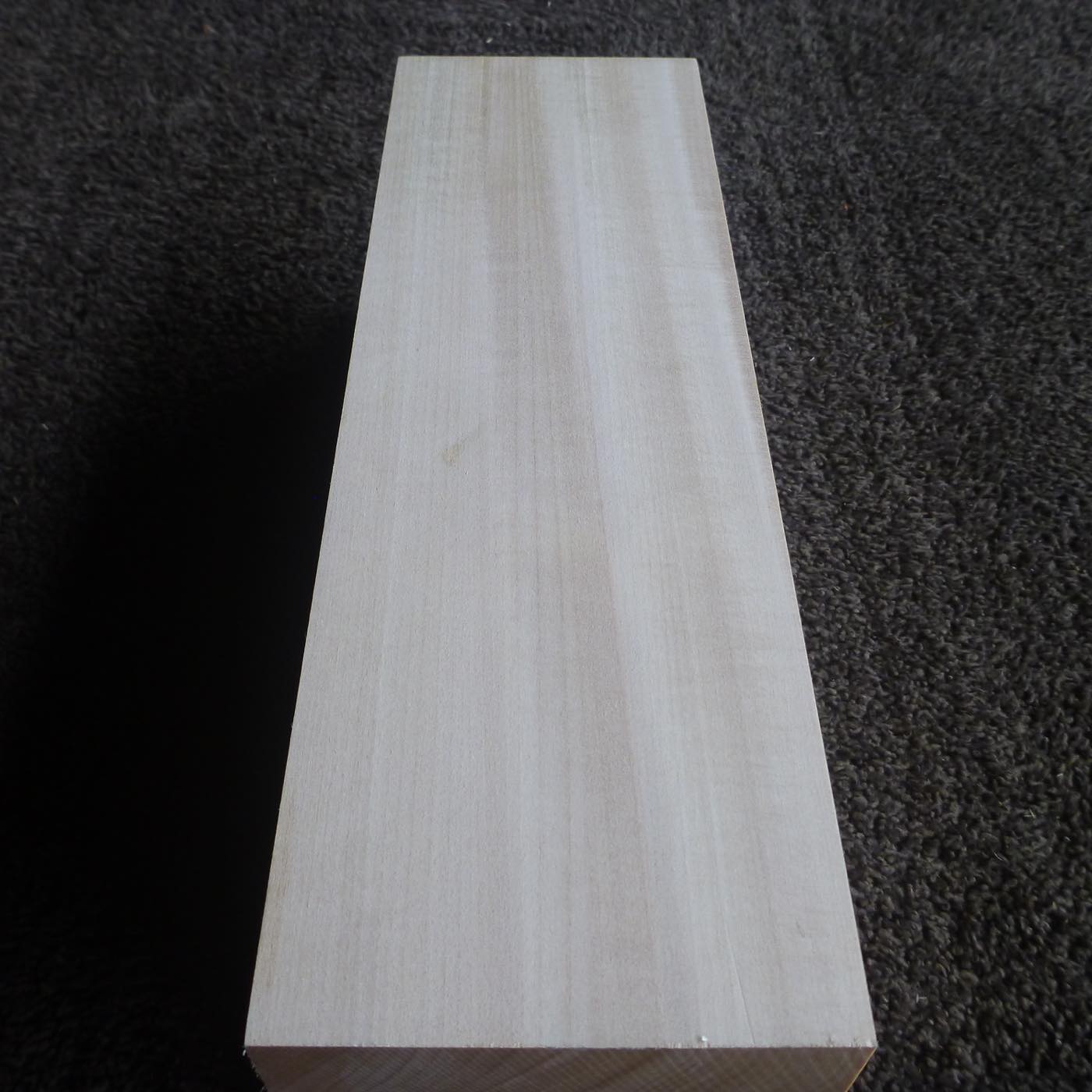 立体彫刻用材 シナ 300×95×95mm 143600095A【この商品は送料無料です】