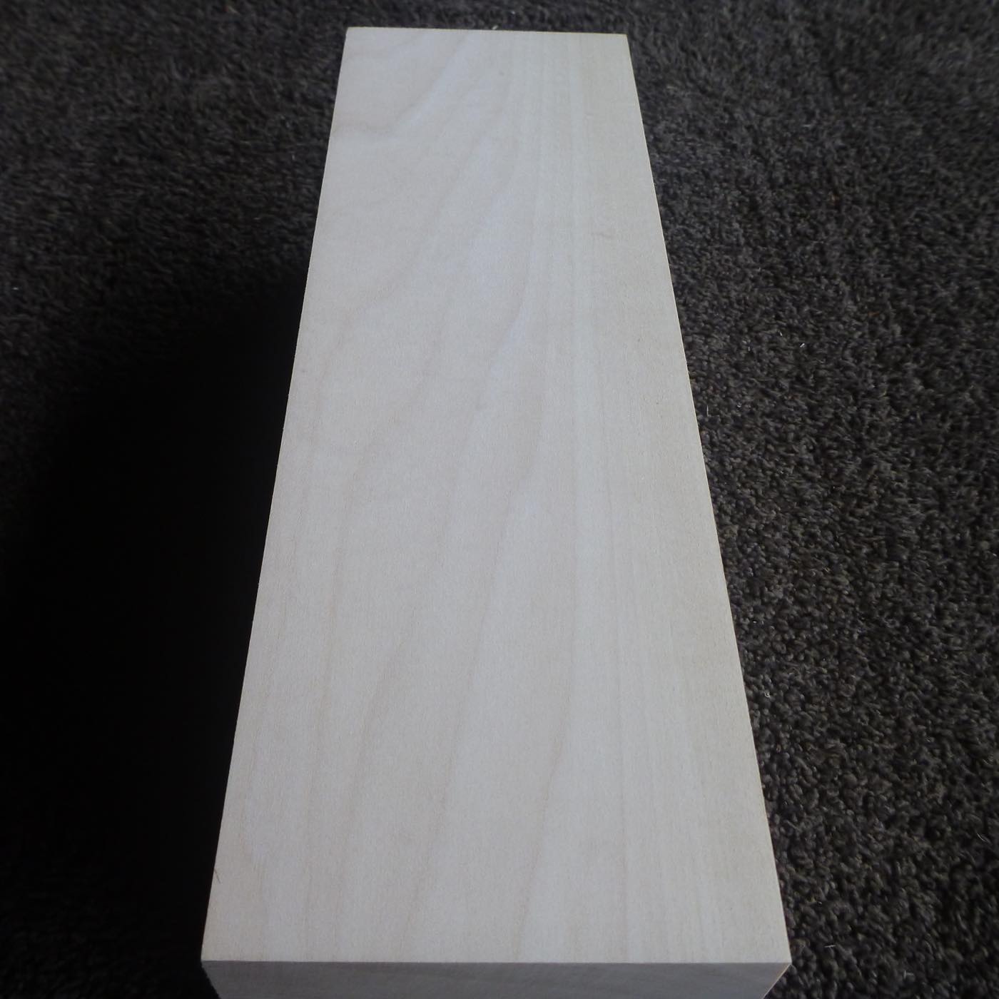 立体彫刻用材 シナ 300×95×95mm 143600095A【この商品は送料無料です】