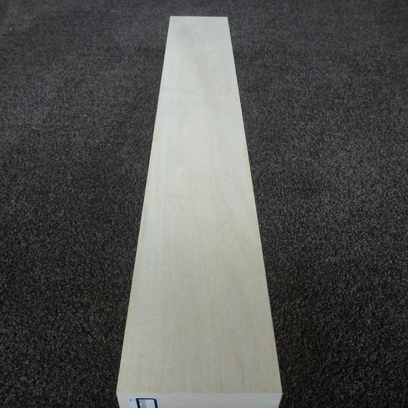 立体彫刻用材 シナ 600×90×90mm 143350090T【この商品は送料無料です】