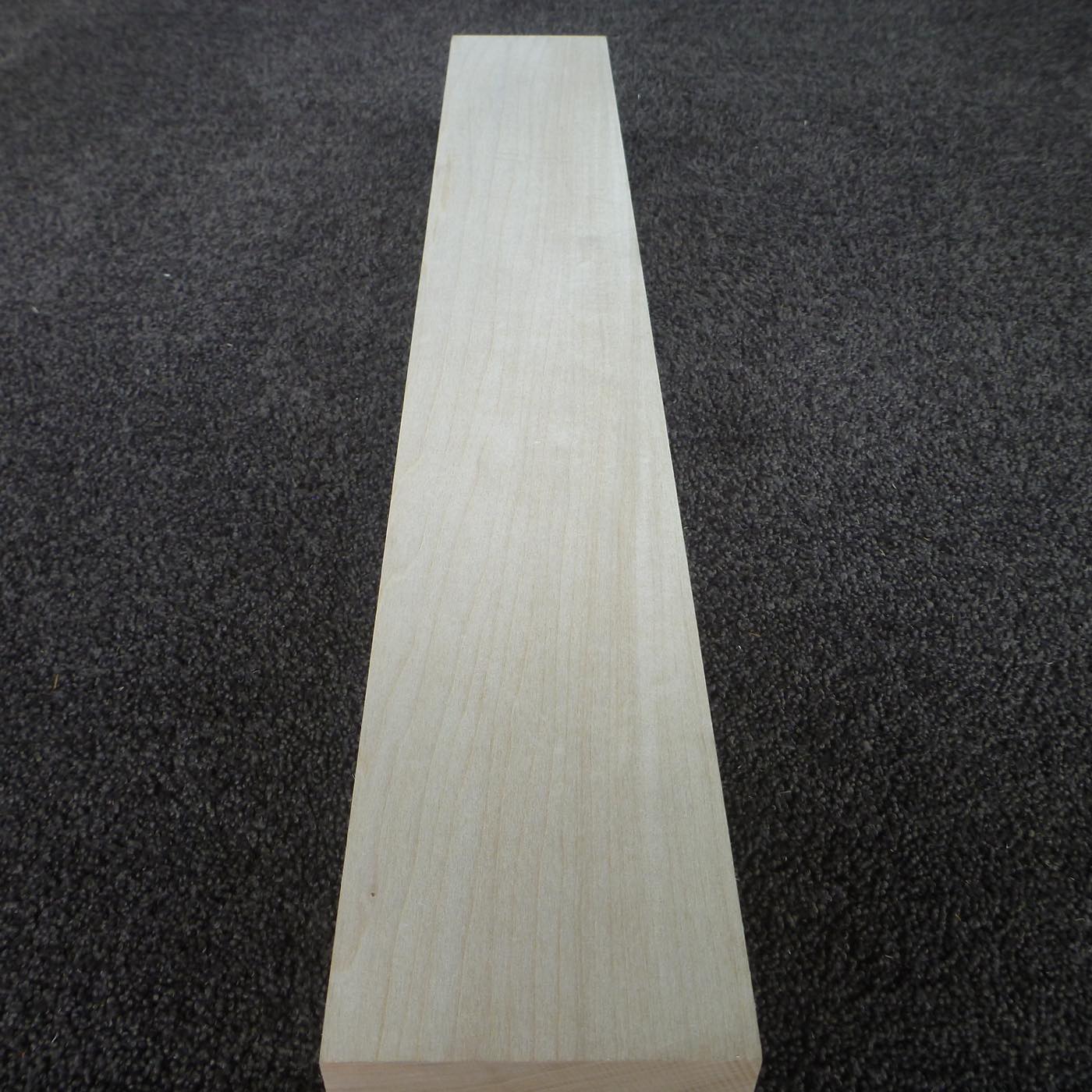 立体彫刻用材 シナ 600×90×90mm 143350090T【この商品は送料無料です】