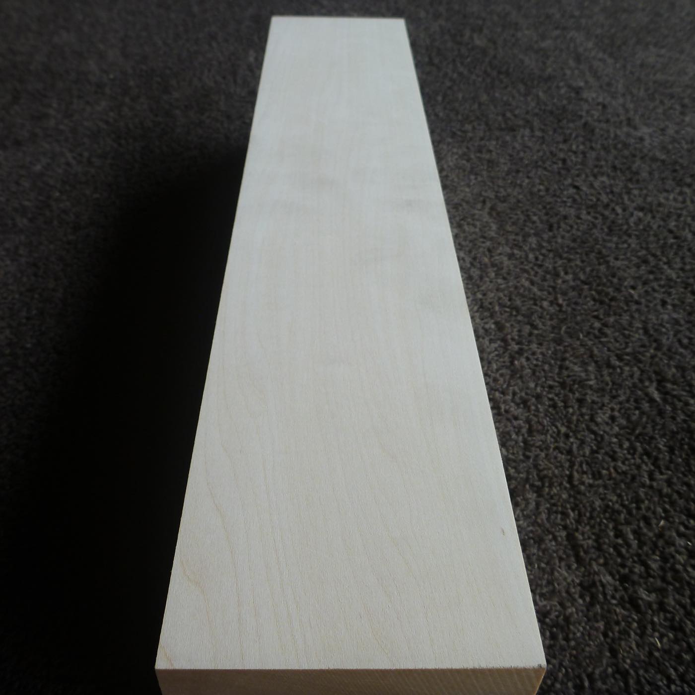 立体彫刻用材 シナ 450×90×90mm 143400090R【この商品は送料無料です】