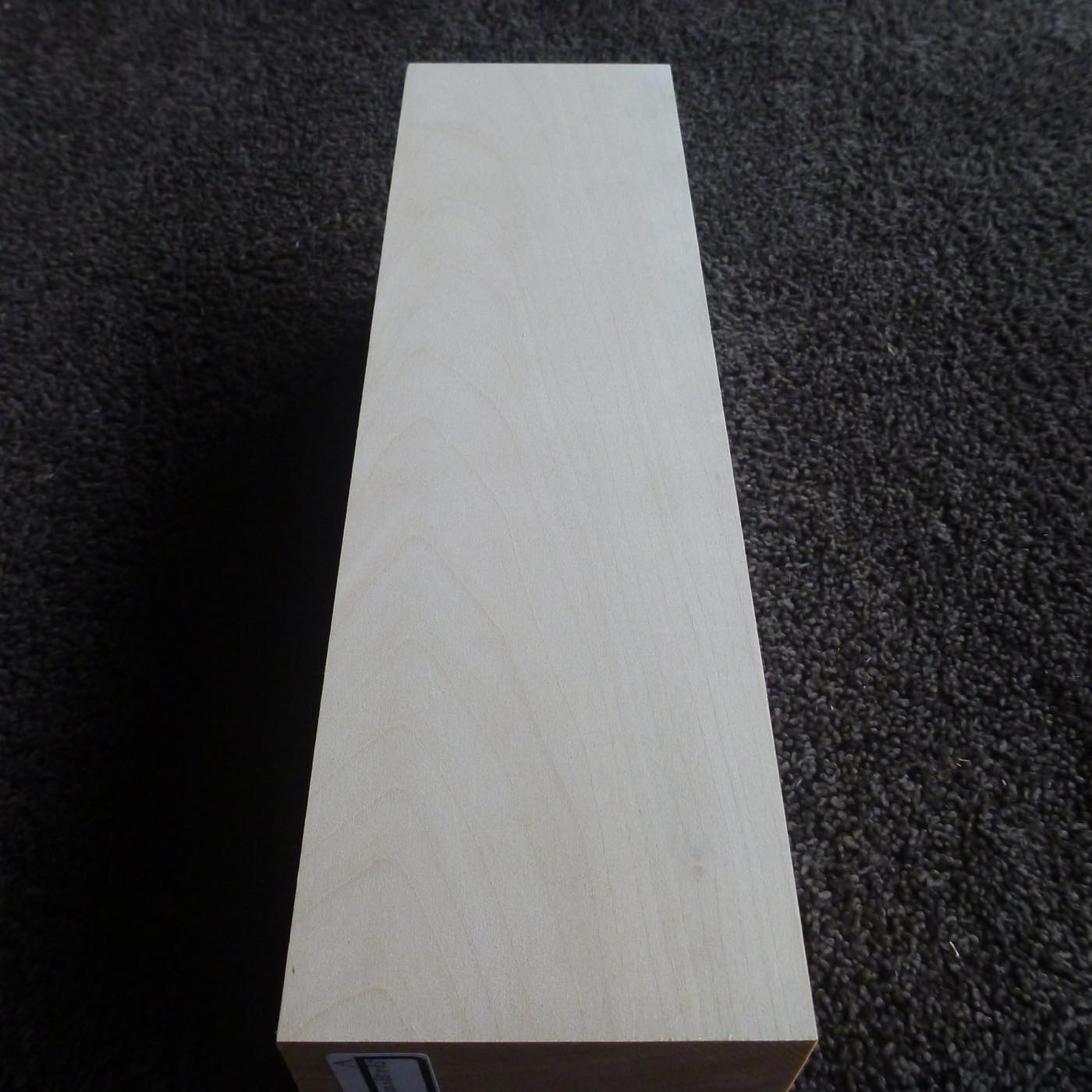 立体彫刻用材 シナ 300×85×85mm 143600085A【この商品は送料無料です】