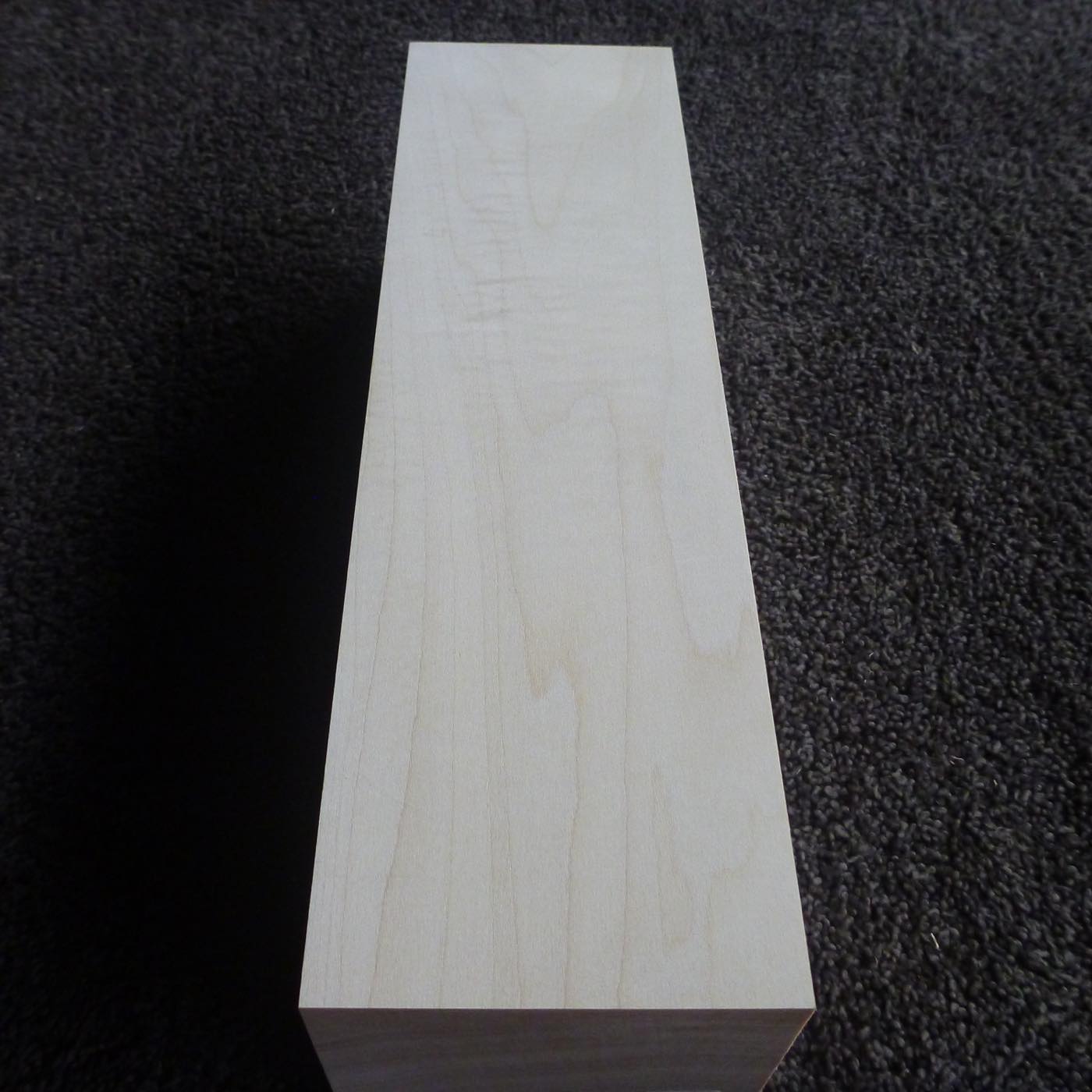 立体彫刻用材 シナ 300×85×85mm 143600085A【この商品は送料無料です】