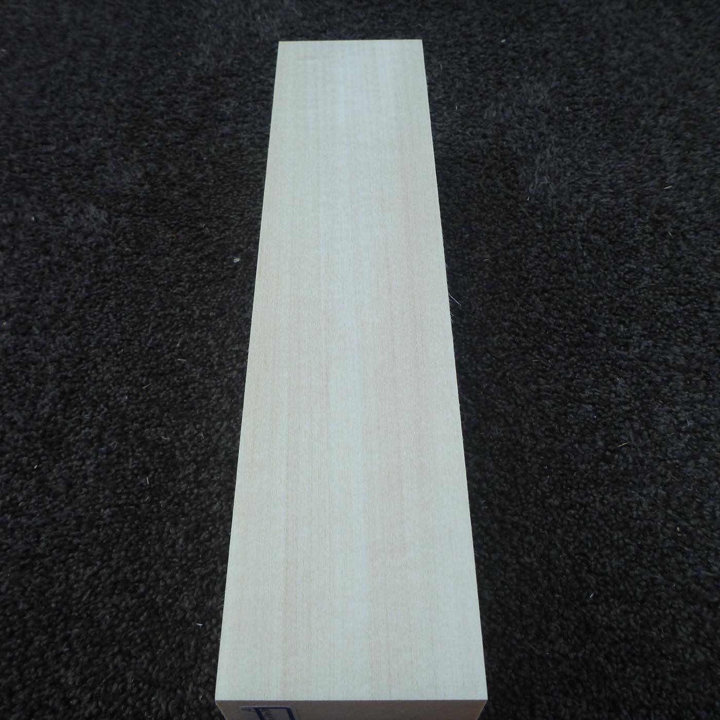 立体彫刻用材 シナ 300×70×70mm 143600070A【この商品は送料無料です】