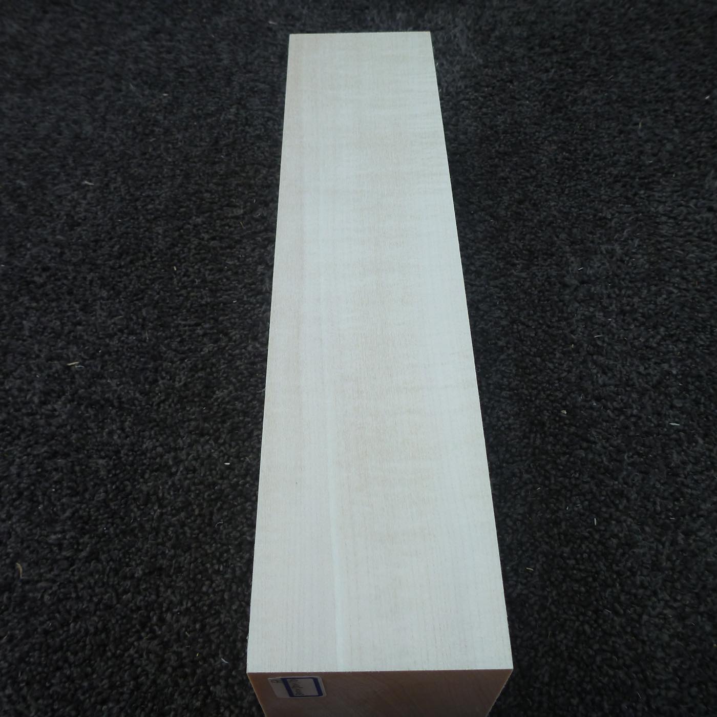 立体彫刻用材 シナ 300×70×70mm 143600070R【この商品は送料無料です】
