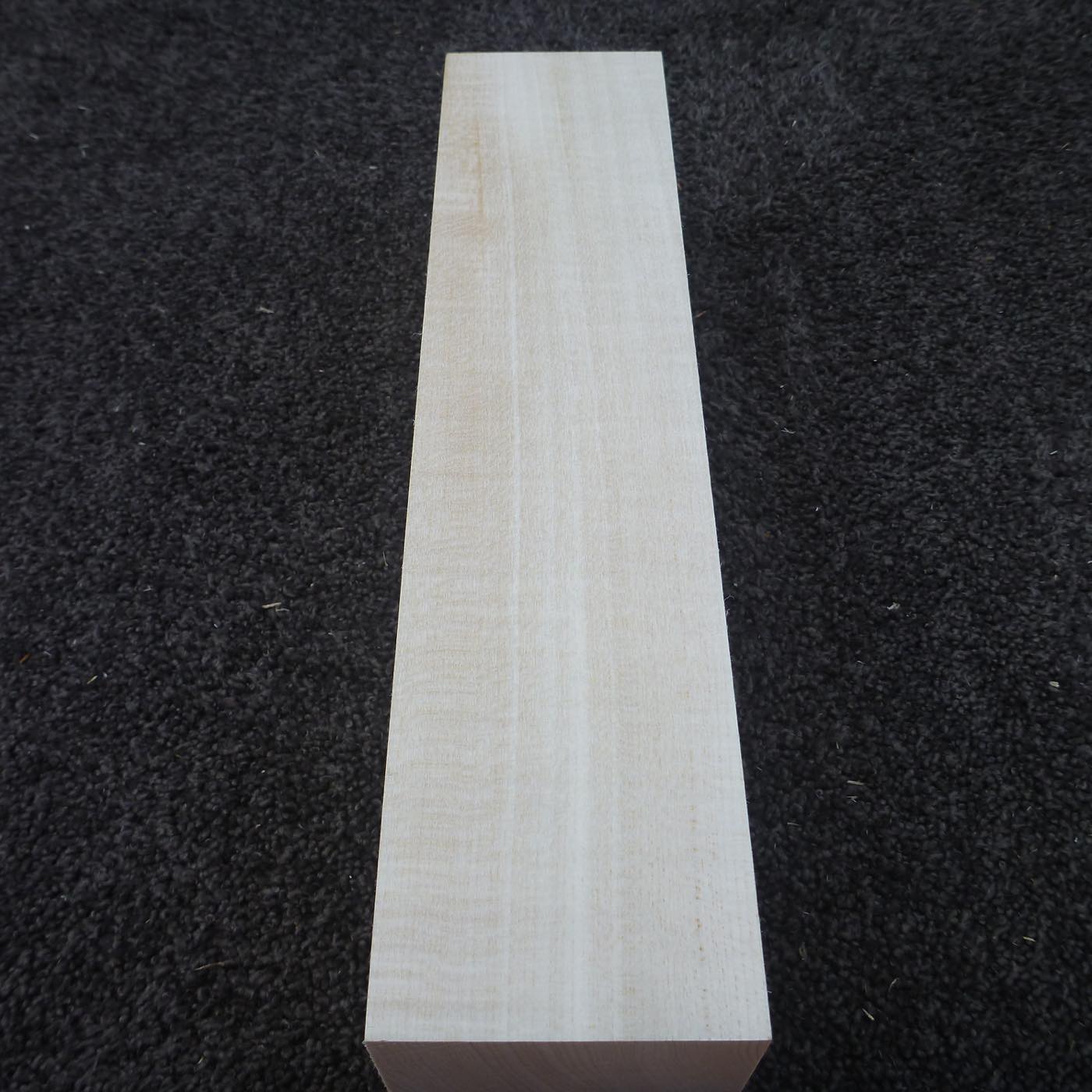 立体彫刻用材 シナ 300×70×70mm 143600070R【この商品は送料無料です】