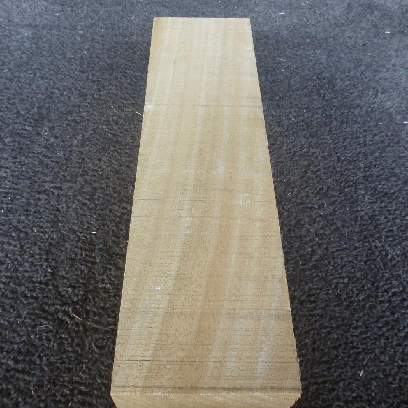 彫刻材 楠 柾目 ラフ材 L300×T90×W90mm KUTQ300-1 定番商品