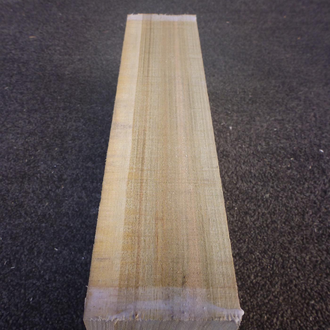 彫刻材 楠 板目 ラフ材 L300×T70×W110mm KUTP300-5 定番商品