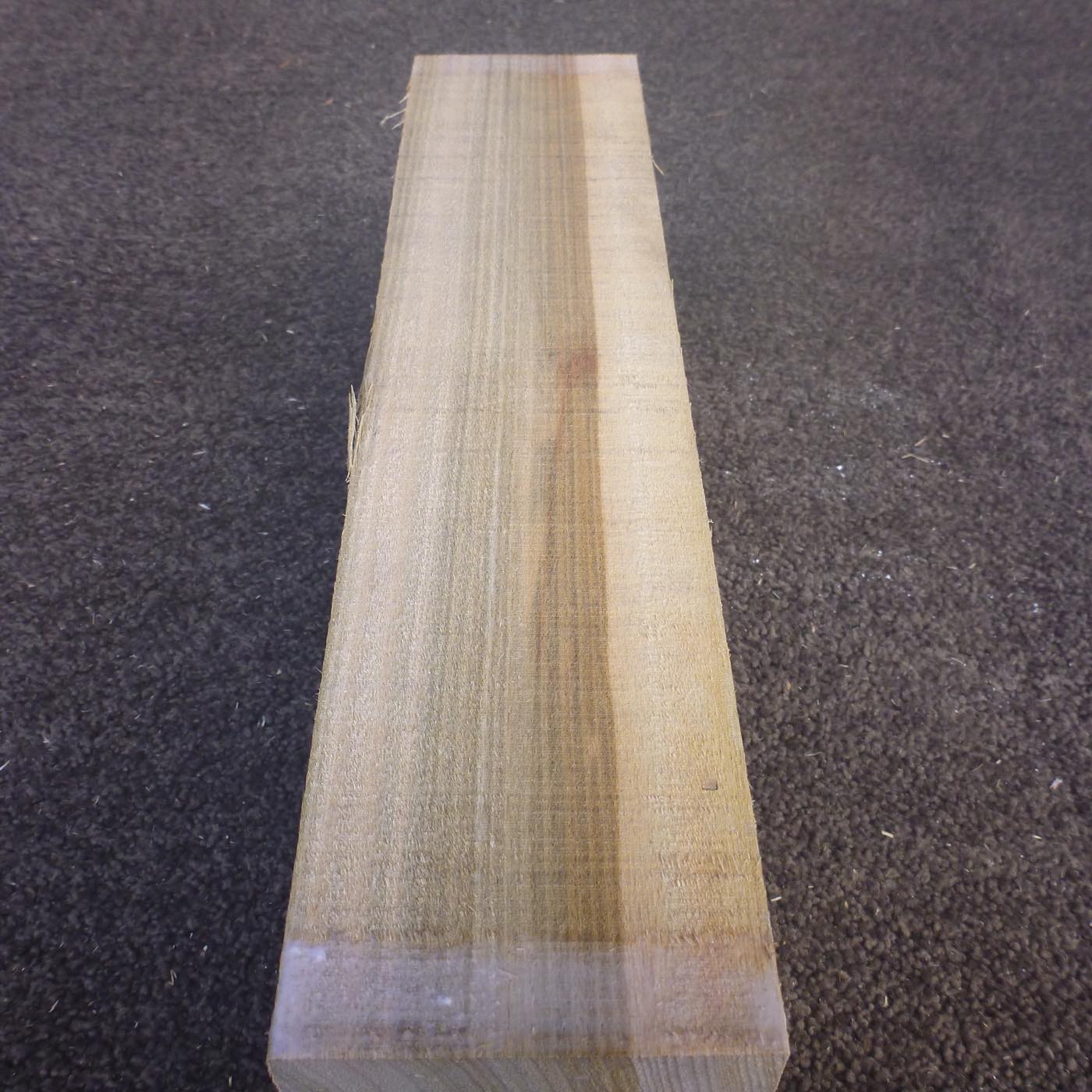 彫刻材 楠 板目 ラフ材 L300×T70×W110mm KUTP300-5 定番商品