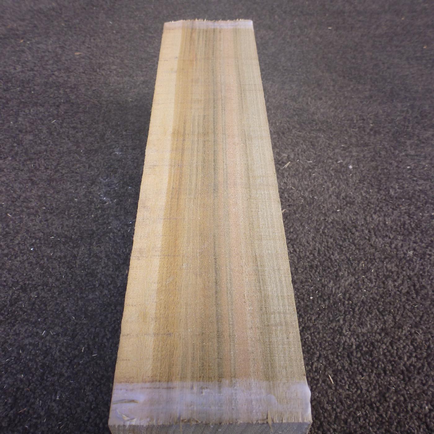 彫刻材 楠 板目 ラフ材 L300×T70×W110mm KUTP300-6 定番商品