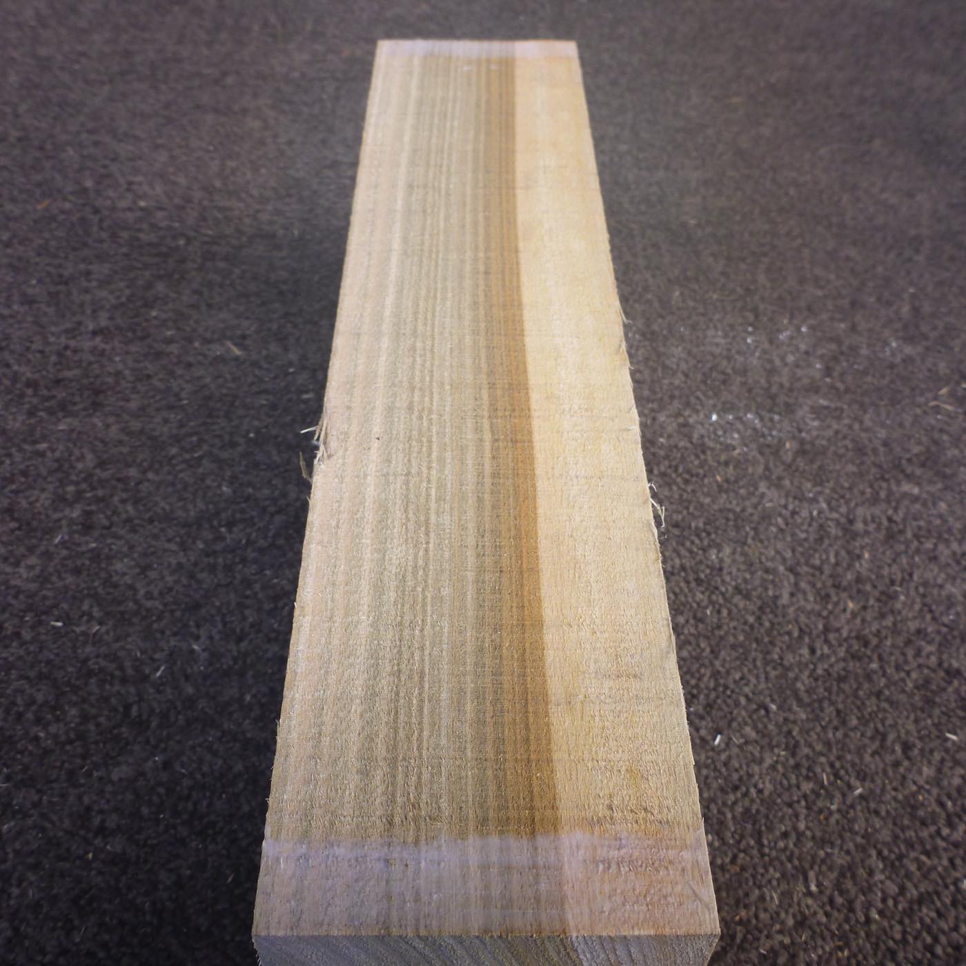 彫刻材 楠 板目 ラフ材 L300×T70×W110mm KUTP300-6 定番商品