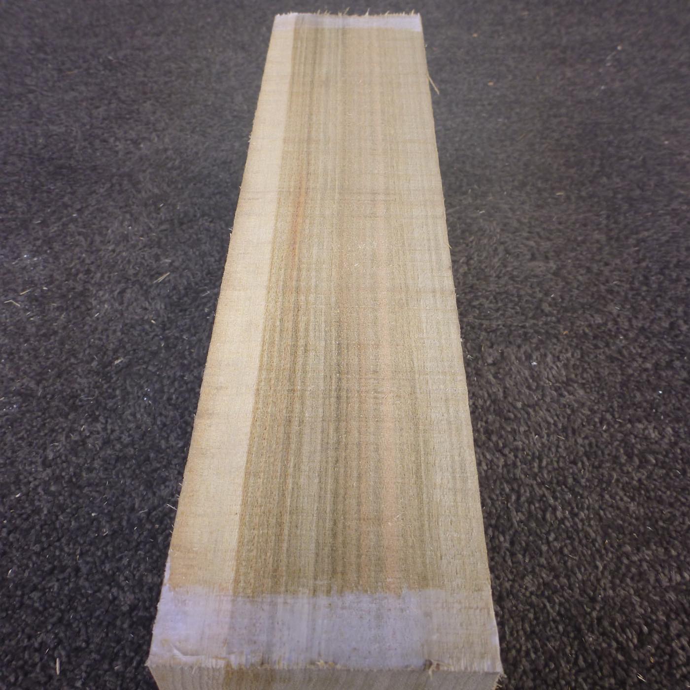 彫刻材 楠 板目 ラフ材 L300×T70×W110mm KUTP300-7 定番商品
