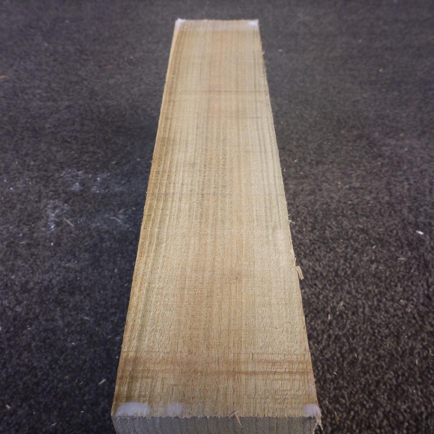 彫刻材 楠 板目 ラフ材 L300×T60×W110mm KUTP300-10 定番商品