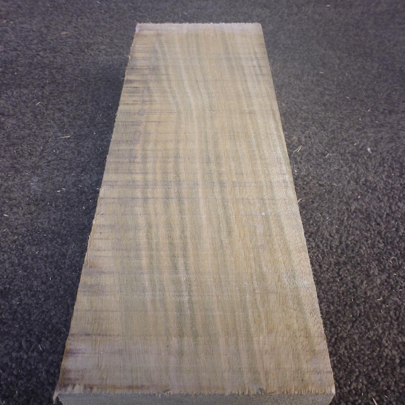 彫刻材 楠 板目 ラフ材 L300×T60×W110mm KUTP300-10 定番商品