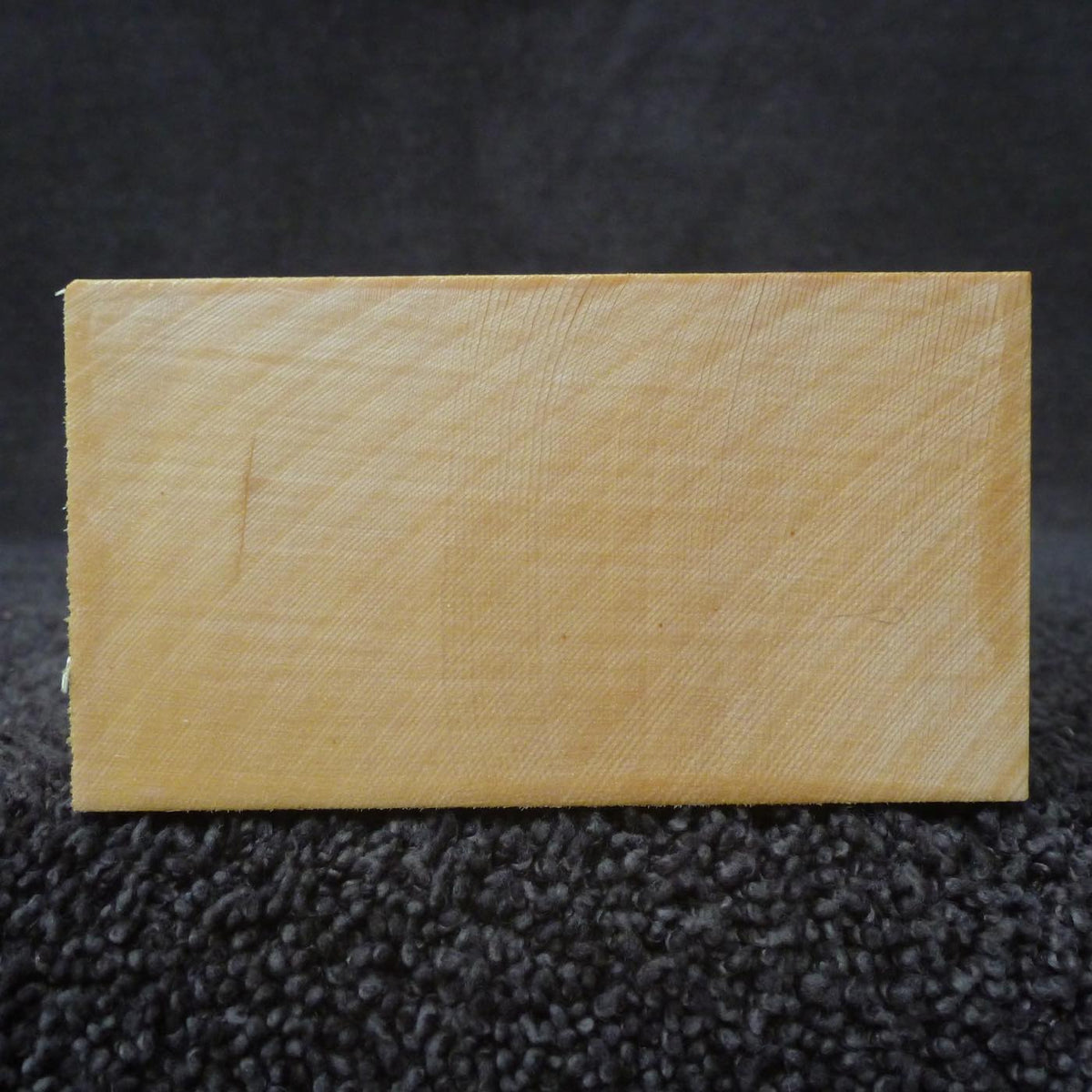 彫刻材 米ヒバ 柾目 荒プレナ仕上げ 525054102 250×54×102mm AAグレード 定番商品