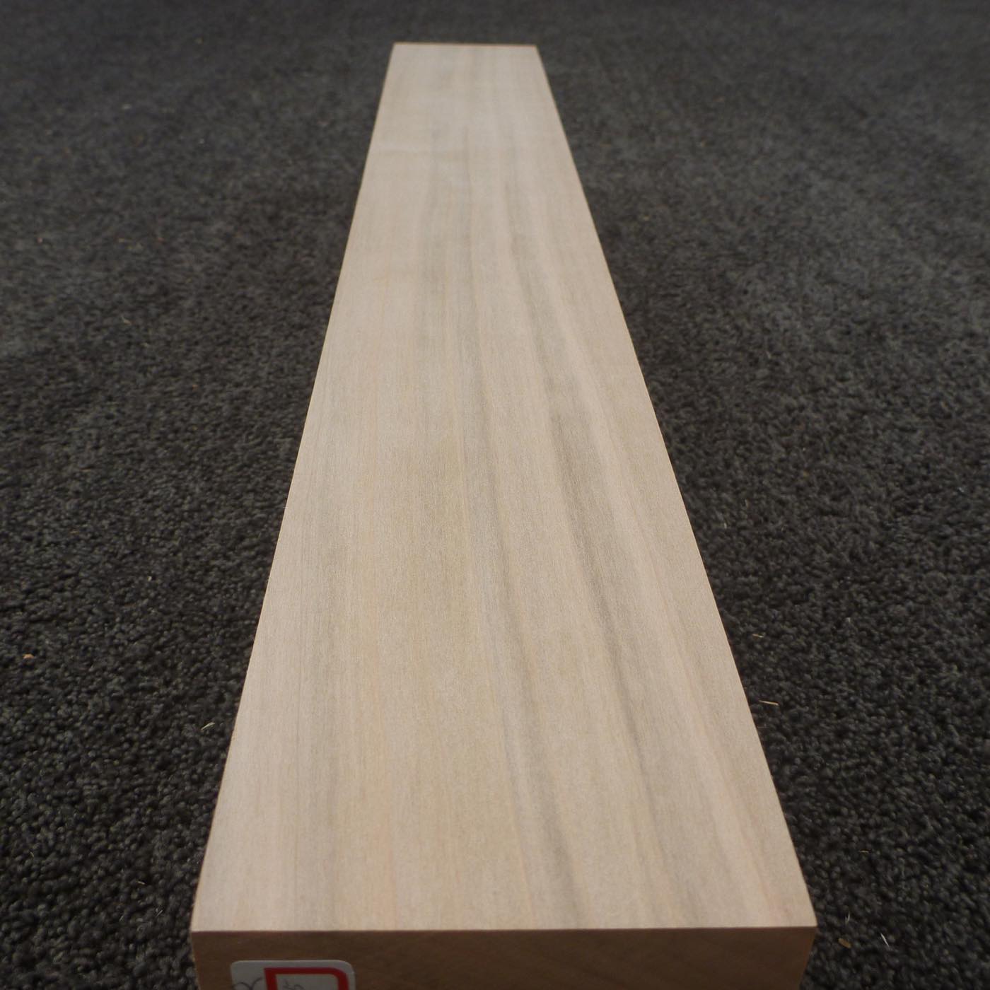 立体彫刻用材 桂 (カツラ) 600×85×85mm 293350085R【この商品は送料無料です】