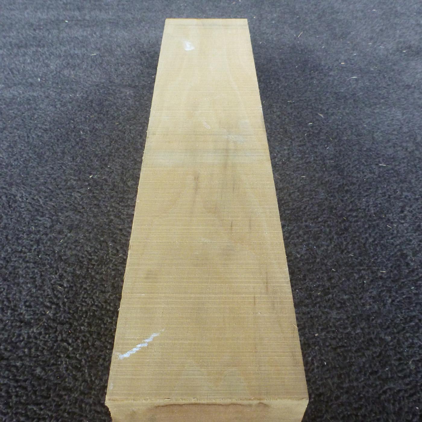 彫刻材 楠 柾目 ラフ材 L450×T105×W105mm KUTQ450-1 定番商品