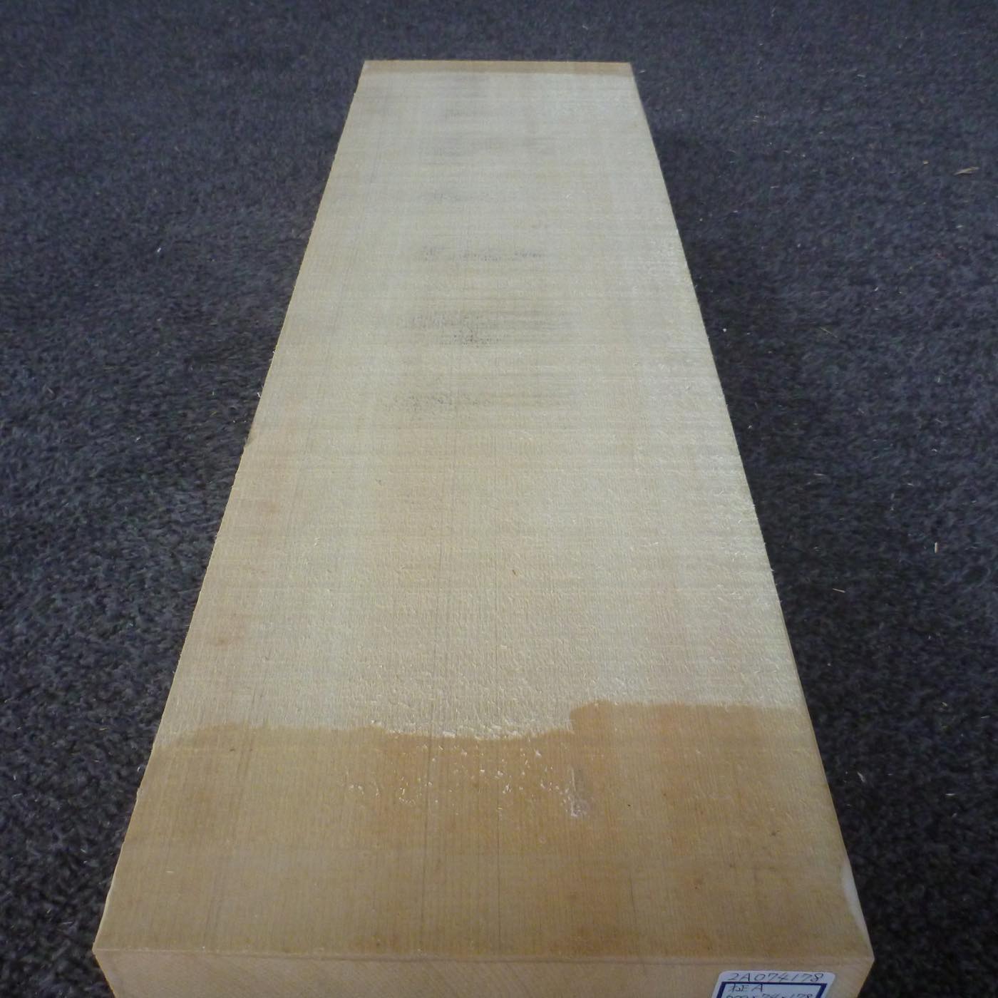 彫刻材 天然木曽檜 柾目盤 ラフ材 L600×T74×W178mm 2A074178 Aグレード 定番商品