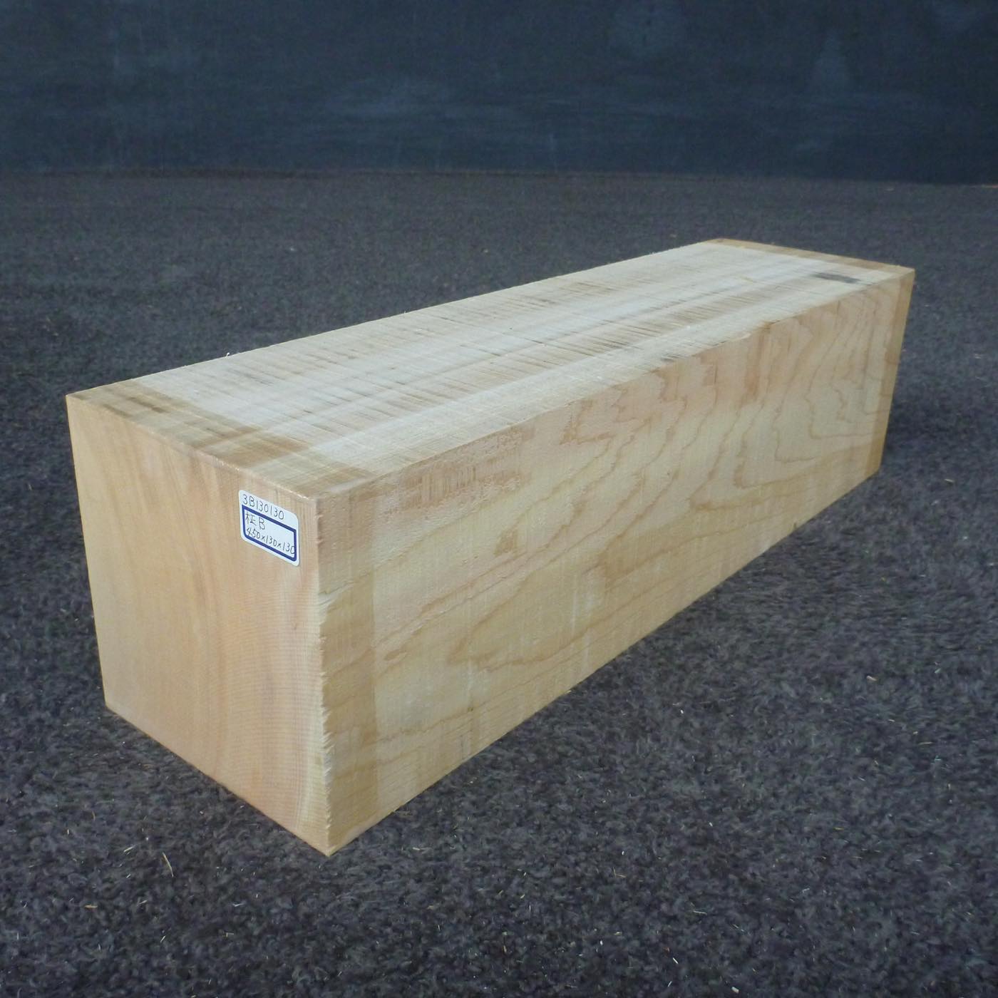 彫刻材 天然木曽檜 柾目盤 ラフ材 L450×T130×W130mm 3B130130 Bグレード 定番商品