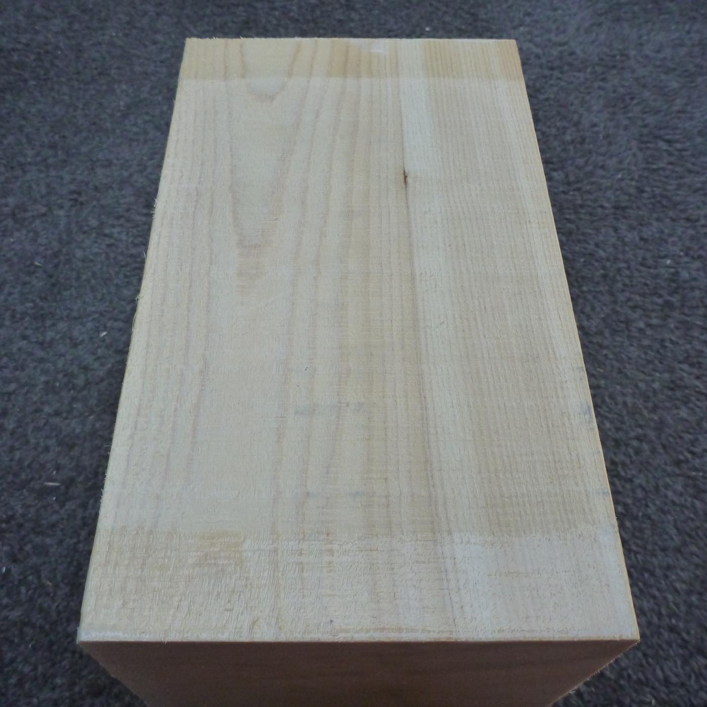 彫刻材 天然木曽檜 柾目盤 ラフ材 L200×T128×W165mm 200128165 Bグレード