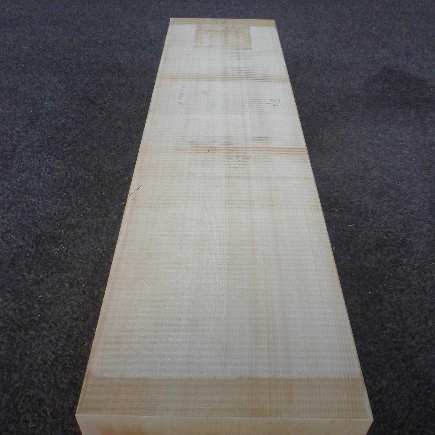 彫刻材 天然木曽檜 柾目盤 ラフ材 L700×T128×W183mm 700128183 Bグレード