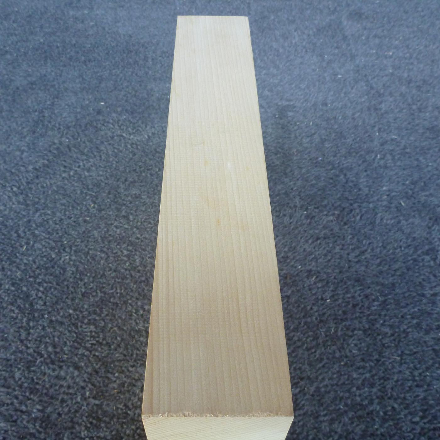 彫刻材 米ヒバ 柾目 ラフ材 B300055205A 300×55×205mm Aグレード 定番商品