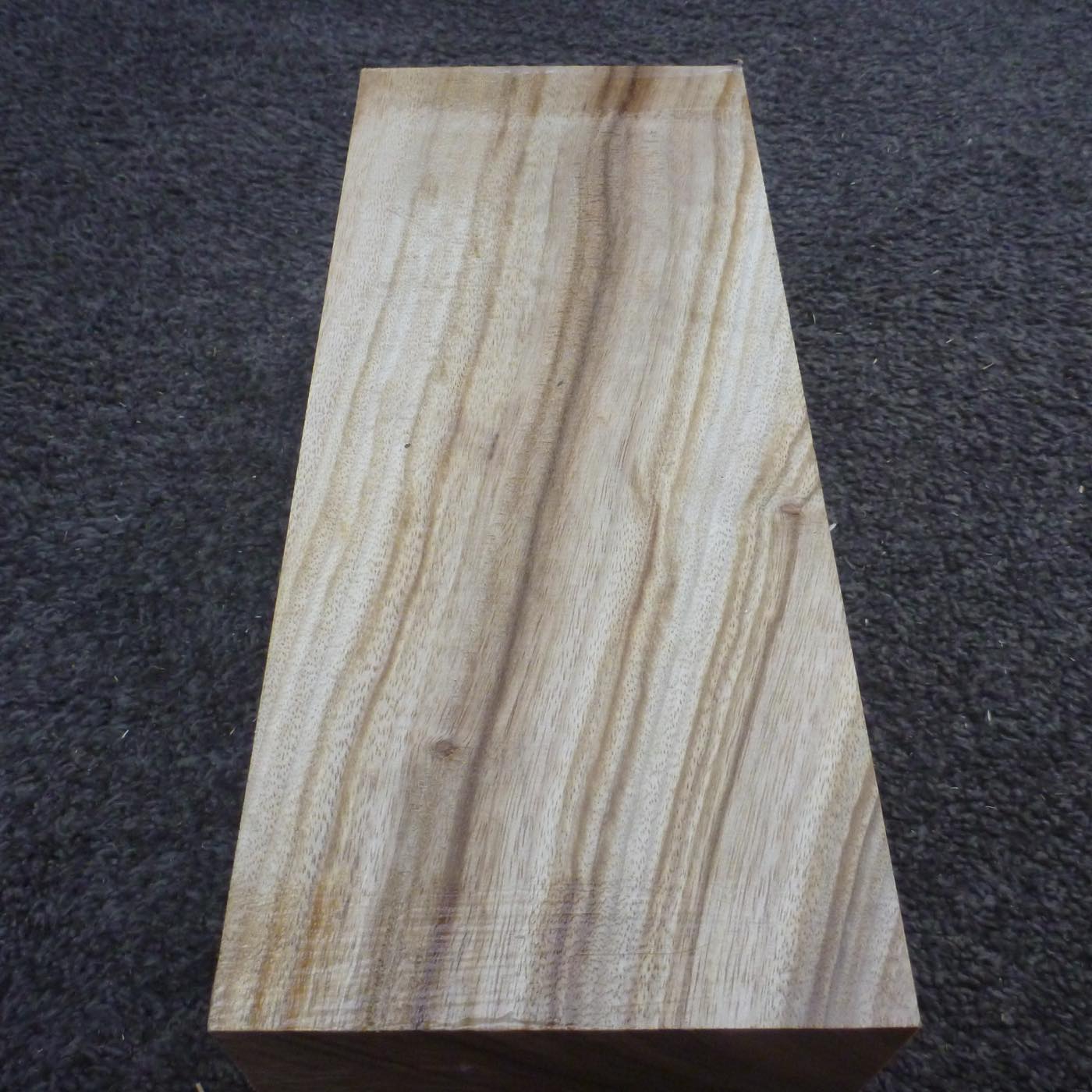彫刻材 楠 板目 ラフ材 L250×T100×W110mm KUTP250-1 定番商品