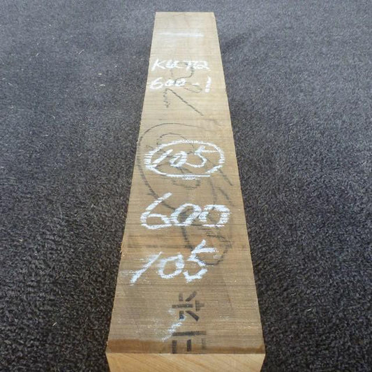 彫刻材 楠 柾目 ラフ材 L600×T105×W105mm KUTQ600-1 定番商品