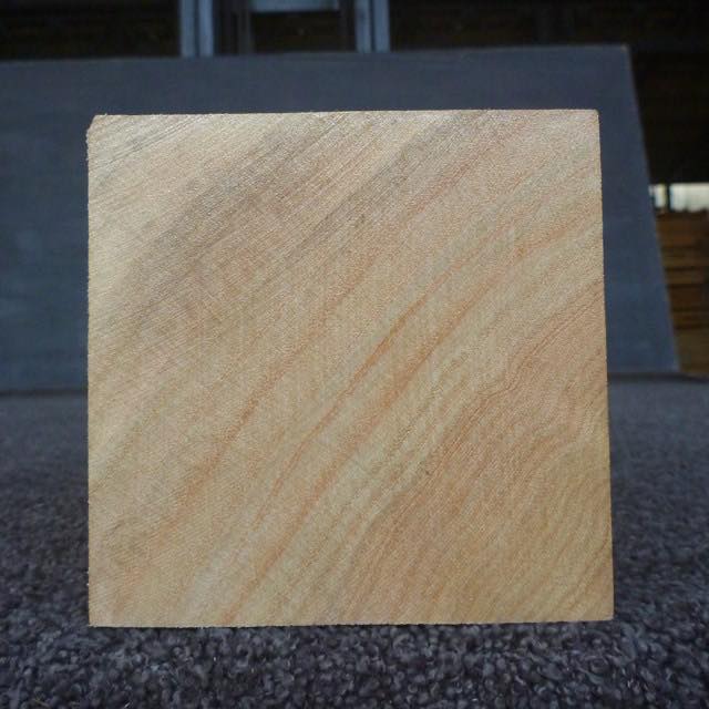 彫刻材 楠 柾目 ラフ材 L600×T105×W105mm KUTQ600-1 定番商品
