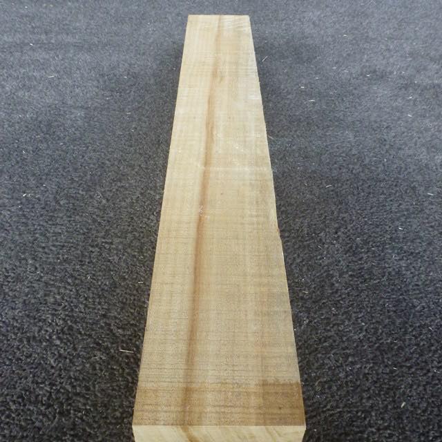 彫刻材 楠 柾目 ラフ材 L600×T90×W90mm KUTQ600-2 定番商品