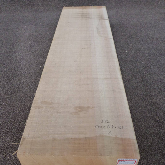 天然木曽檜 柾目盤 Aグレード 600×127×168mm（品番2A127168）｜長手面の木目（1面目）