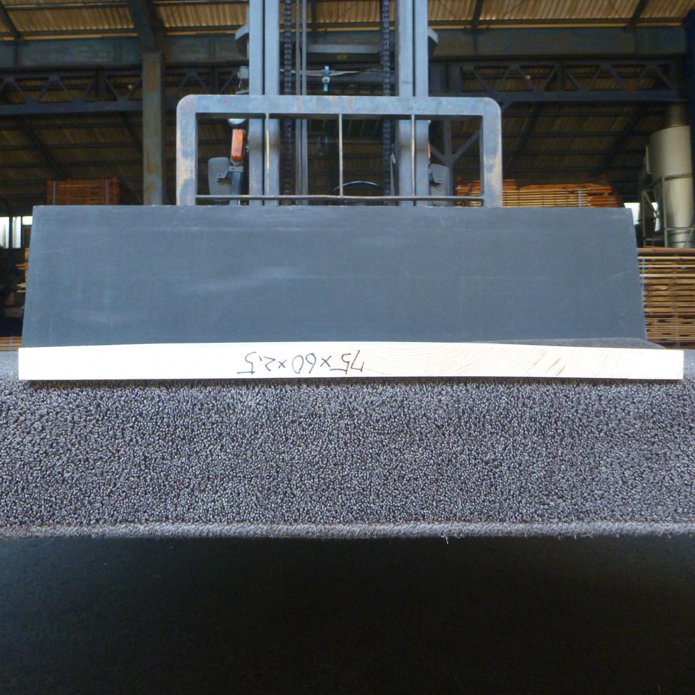 彫刻材 天然木曽檜 板目板 L650×T25×W550mm 65025550
