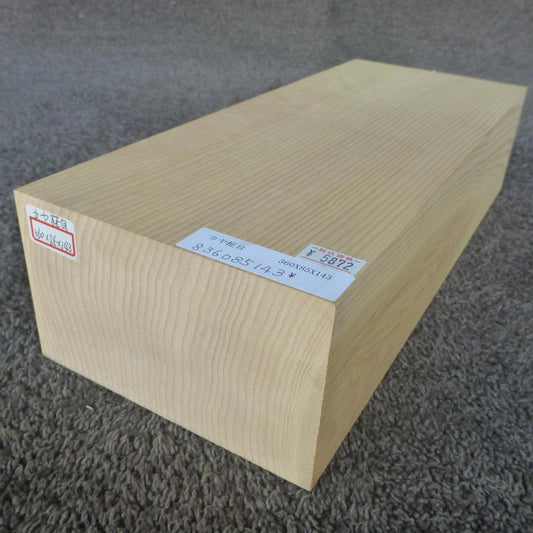 彫刻材 カヤ 柾目 L360×T85×W143mm 836085143