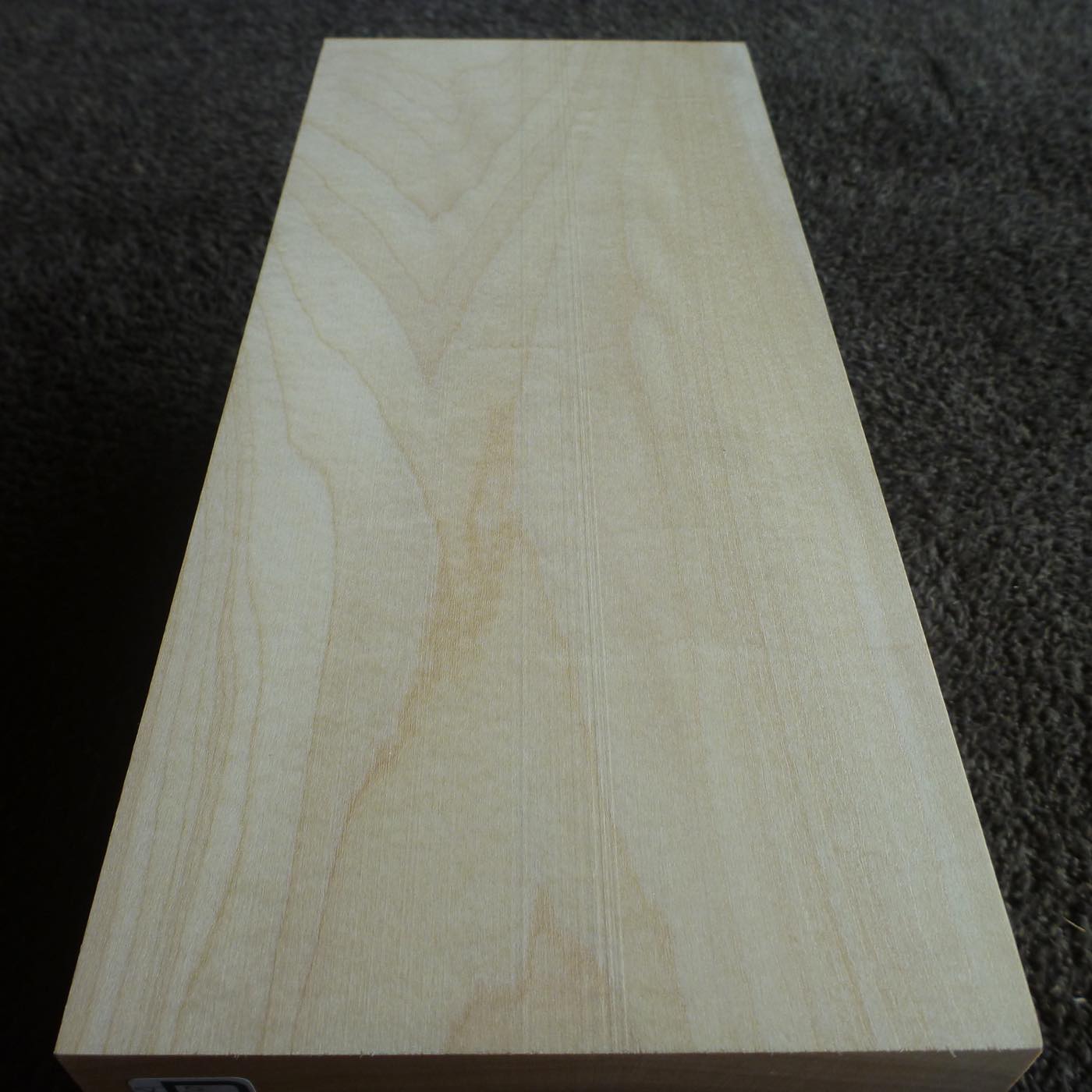 立体彫刻用材 シナ 300×130×130mm 143600130A 【この商品は送料無料です】