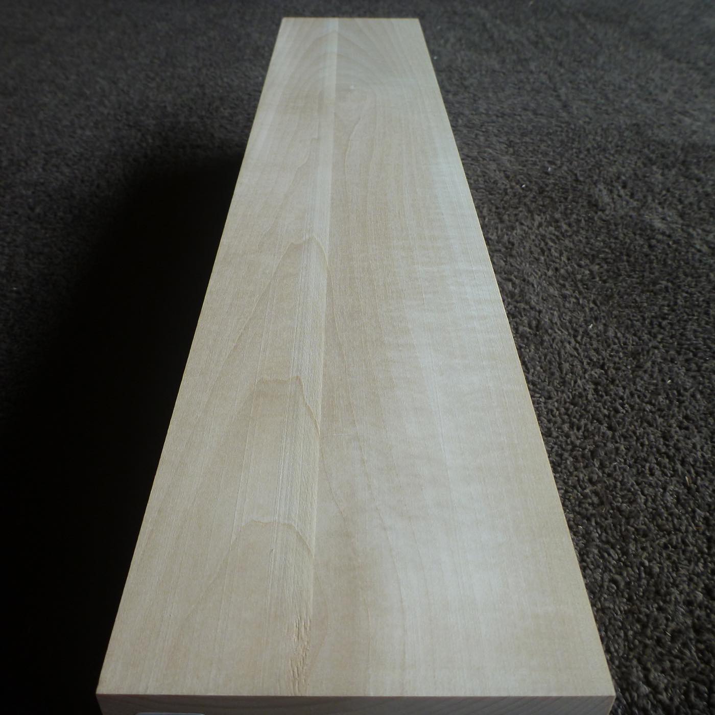 立体彫刻用材 シナ 600×115×115mm 143350115A 【この商品は送料無料です】