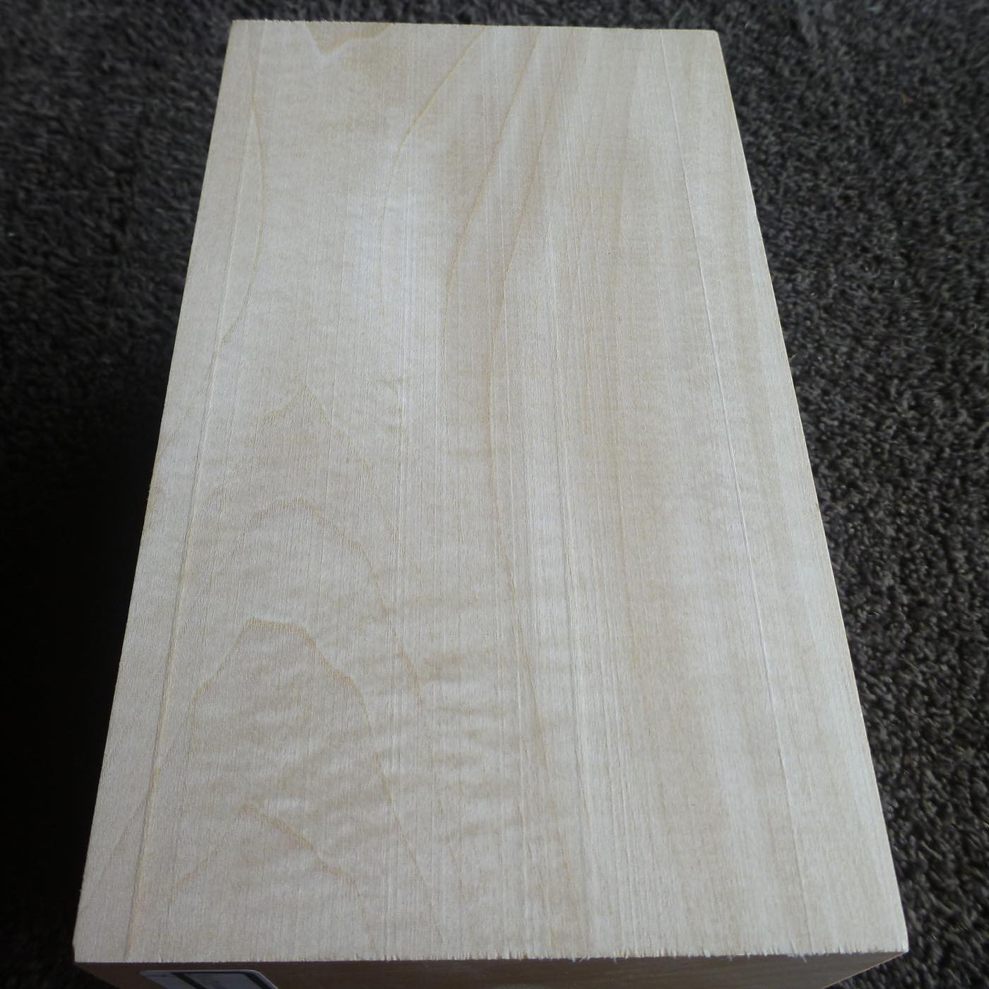 立体彫刻用材 シナ 200×115×115mm 143800115A 【この商品は送料無料です】