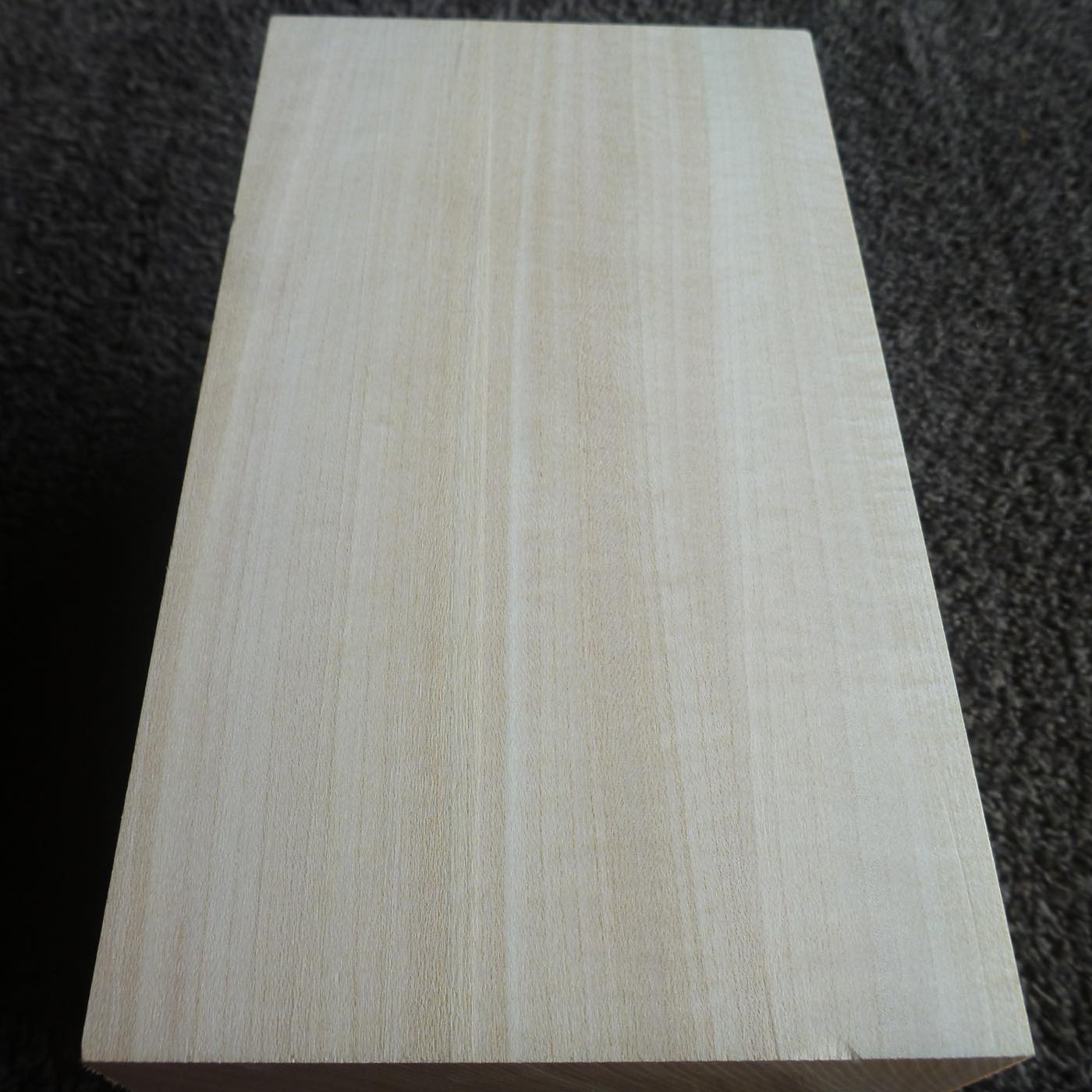 立体彫刻用材 シナ 200×115×115mm 143800115A 【この商品は送料無料です】