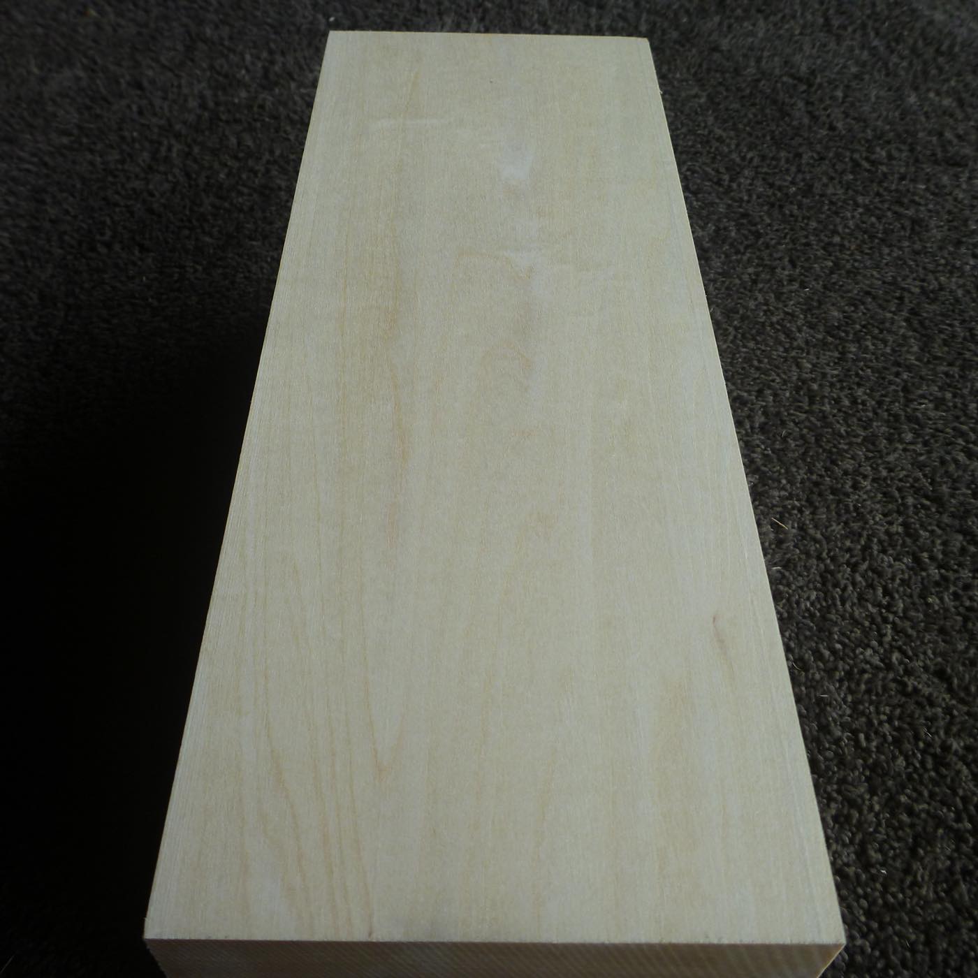 立体彫刻用材 シナ 300×110×110mm 143600110A 【この商品は送料無料です】