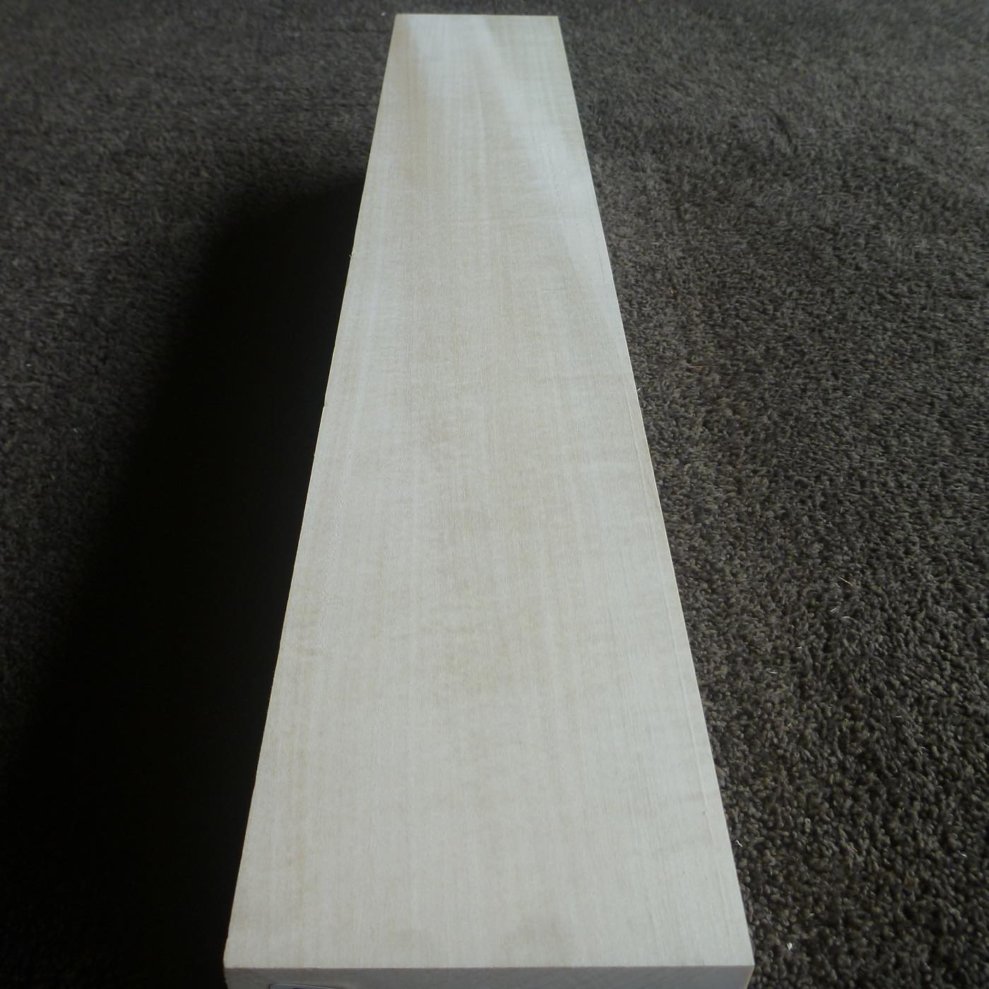 立体彫刻用材 シナ 600×100×100mm 143350100A【この商品は送料無料です】
