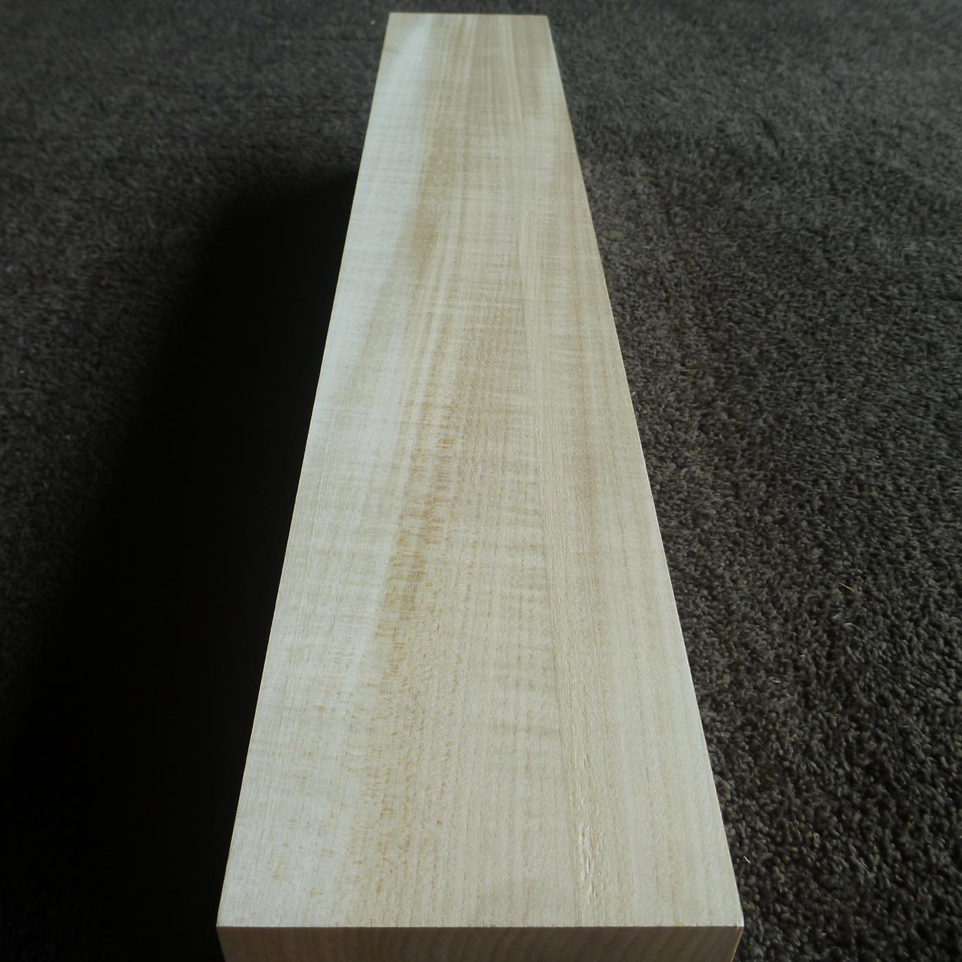 立体彫刻用材 シナ 600×100×100mm 143350100A【この商品は送料無料です】