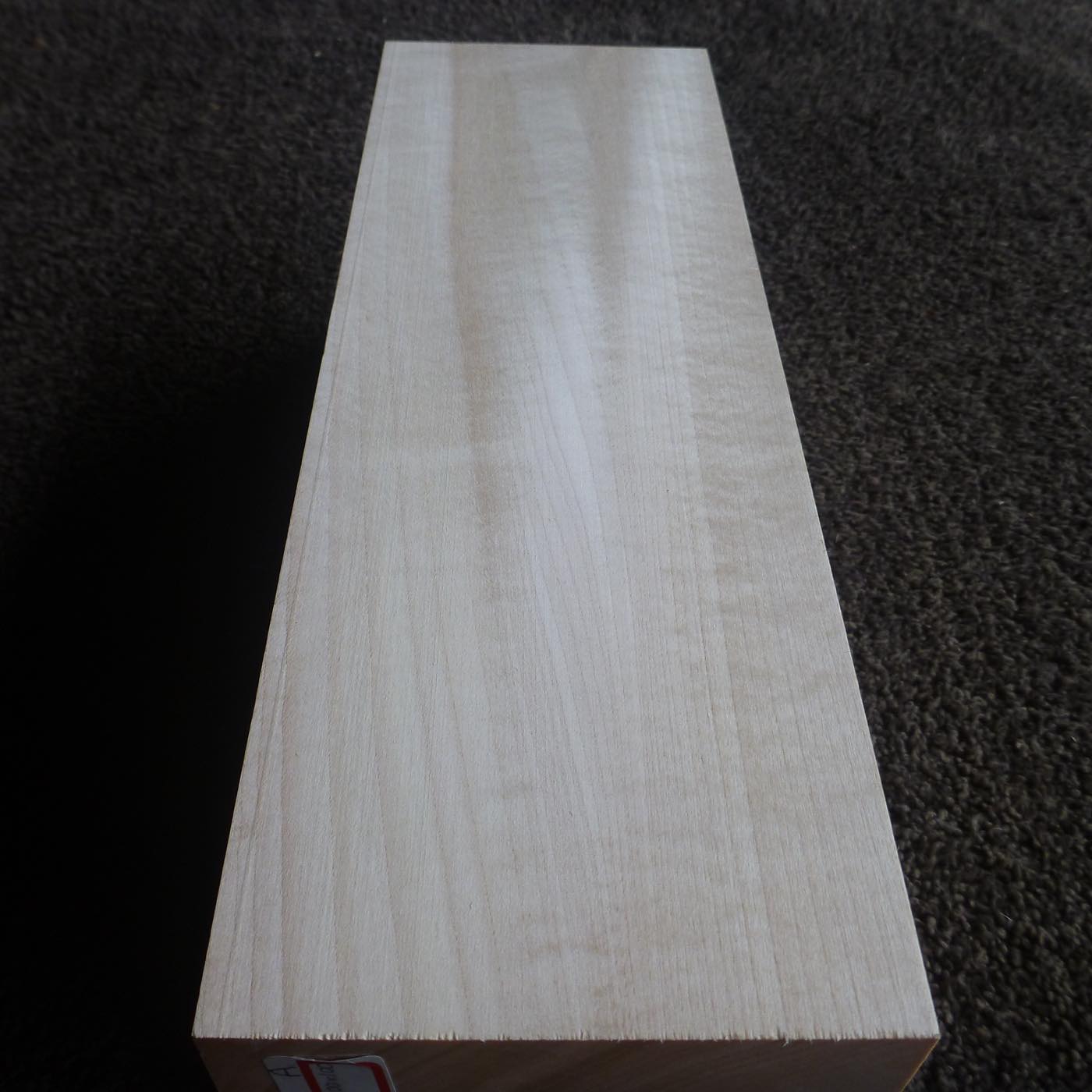 立体彫刻用材 シナ 300×100×100mm 143600100A【この商品は送料無料です】